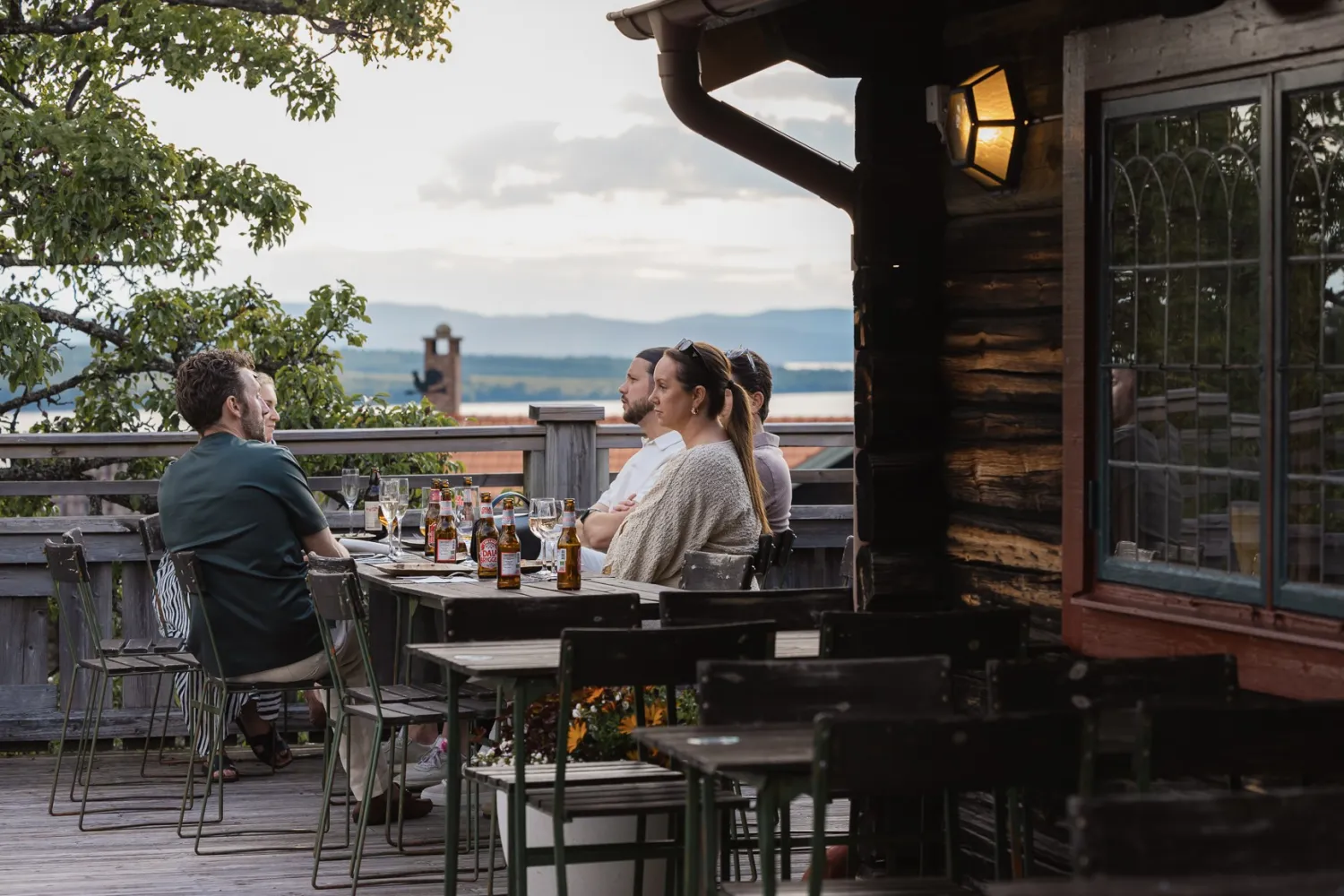 Uteservering på Dalmål Kafé & Hantverk.