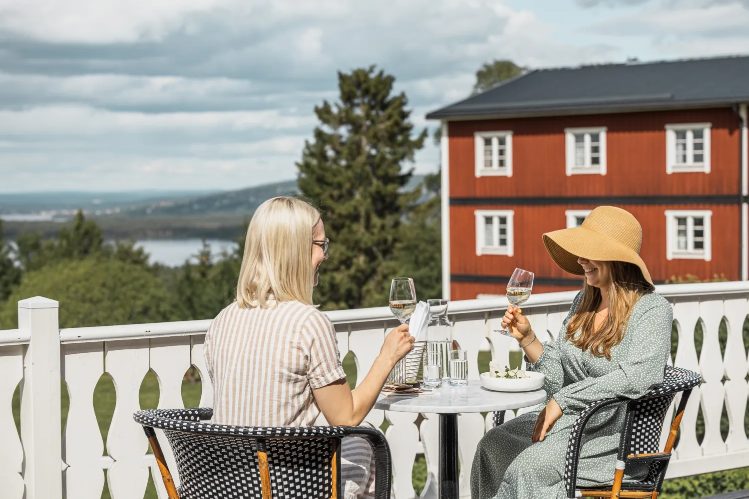 Terrassen på Villa Långbers.